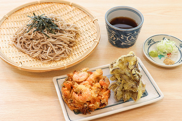 海老入りかき揚げと舞茸ざるそば・うどん